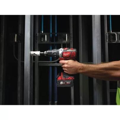 M18 BPD-421C - Compact percussion drill 18 V, 1 x 2.0 & 1 x 4.0 Ah, with 2 batteries and charger