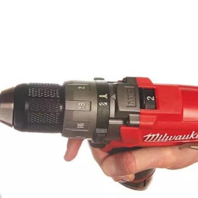 M12 CDD-602X - Subkompaktowa 2-biegowa wiertarko - wkrętarka 12 V, 6.0 Ah, M12 FUEL™, w walizce, z 2 akumulatorami i ładowarką