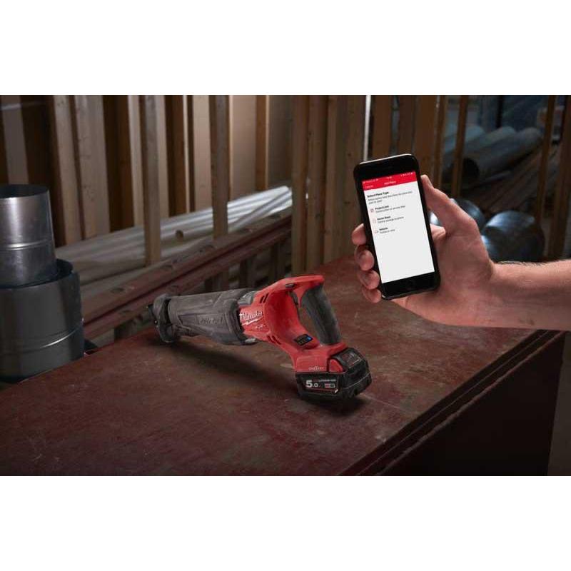 M18 ONESX-502X - Piła szablasta 18 V, SAWZALL®, ONE-KEY™, w walizce z 2 akumulatorami i ładowarką