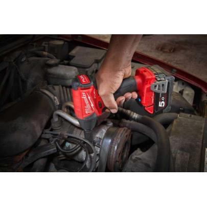 M18 ONEIWP12-502X - Klucz udarowy 1/2", 300 Nm, 18 V, 5.0 Ah, ONE-KEY™, w walizce, z 2 akumulatorami i ładowarką