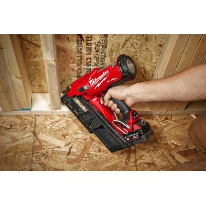 M18 FFN-502C - Gwoździarka wykończeniowa 18 V, 16GA , 5.0 Ah, FUEL™, w walizce, z 2 akumulatorami i ładowarką