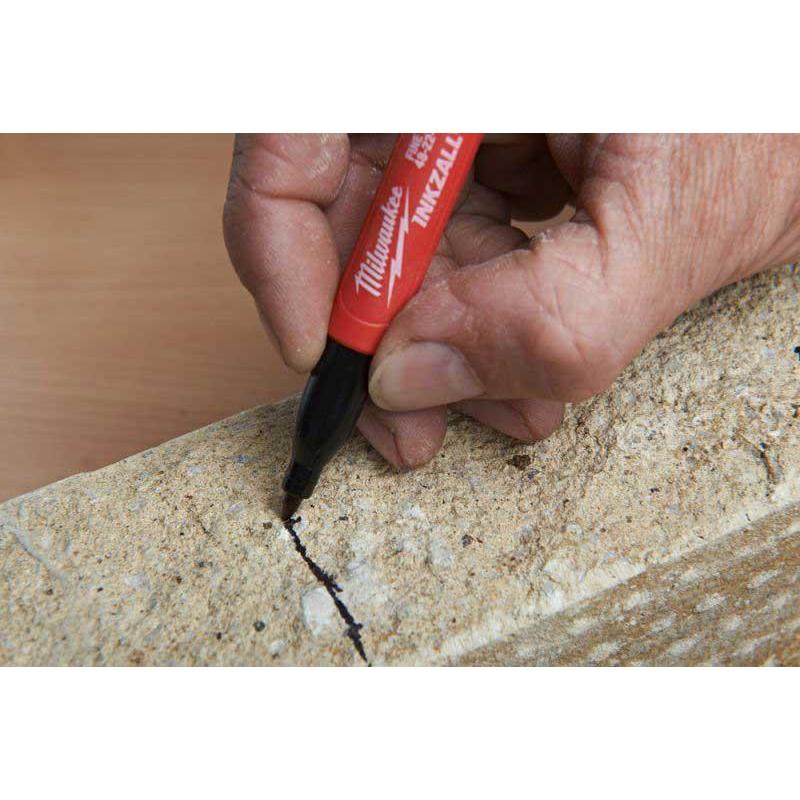 48223106 - Kolorowe markery (zestaw 4 markerów: czarny, czerwony, niebieski, zielony)