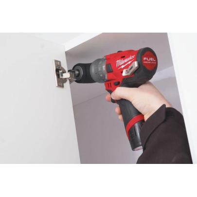 M12 FPDXKIT-202X - Subkompaktowa wiertarko-wkrętarka udarowa z wymiennym uchwytem 12 V, 2.0 Ah, z 2 akumulatorami i ładowarką
