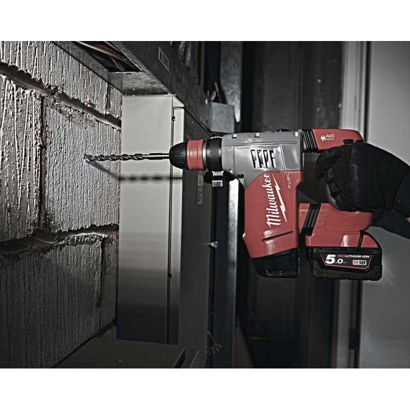 M18 CHPX-502X - High performance SDS-Plus hammer 18 V, 5.0 Ah, FUEL™, in HD Box, with 2 batteries and charger M18 CHPX-502X - High performance SDS-Plus hammer 18 V, 5.0 Ah, FUEL™, in HD Box, with 2 batteries and charger