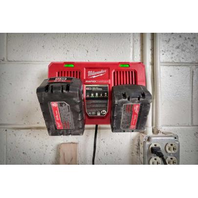 M18 DFC - Dual bay rapid charger M18™, 18 V, 2.0, 4.0, 5.0, 6.0, 9.0, 3.0, 5.5, 8.0 & 12.0 Ah