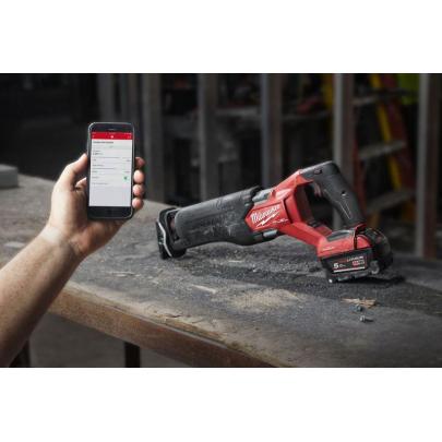 M18 ONEFSZ-502X - Piła szablasta 18 V, 5.0 Ah, SAWZALL®, ONE-KEY™, w walizce, z 2 akumulatorami i ładowarką