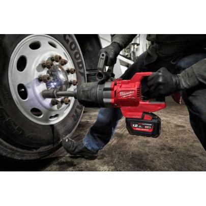M18 ONEFHIWF1D-121C - Klucz udarowy 1" z rękojeścią D, 2576 Nm, 18 V, 12.0 Ah, ONE-KEY™, w walizce, z akumulatorem i  ładowarką