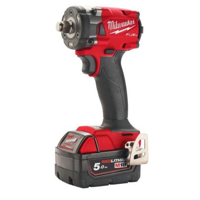 M18 FIW2F12-502X - Klucz udarowy kompaktowy 1/2", 339 Nm, 18 V, 5.0 Ah, FUEL™, w walizce, z 2 akumulatorami i ładowarką
