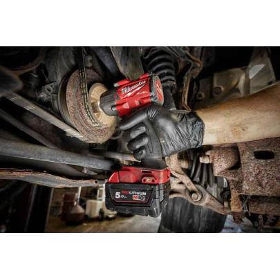 M18 FMTIW2P12-502X - Klucz udarowy 1/2", 745 Nm, 18 V, 5.0 Ah, FUEL™, w walizce, z 2 akumulatorami i ładowarką