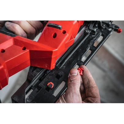 M18 FN15GA-0X - Gwoździarka 18 V, 15GA, FUEL™, w walizce, bez wyposażenia