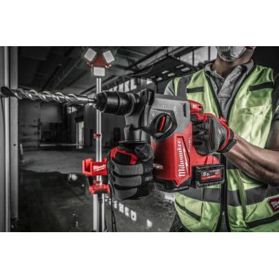 M18 FHX-552X - Młot SDS-Plus 18 V, 5.5 Ah, FUEL™, w walizce, z 2 akumulatorami i ładowarką