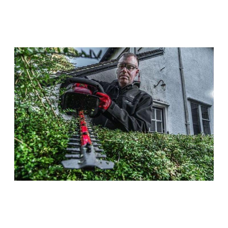 M18 FHT45-802 - Nożyce do żywopłotu 45 cm, 18 V, 8.0 Ah, FUEL™, z 2 akumulatorami i ładowarką