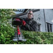 M18 FHT45-802 - Nożyce do żywopłotu 45 cm, 18 V, 8.0 Ah, FUEL™, z 2 akumulatorami i ładowarką