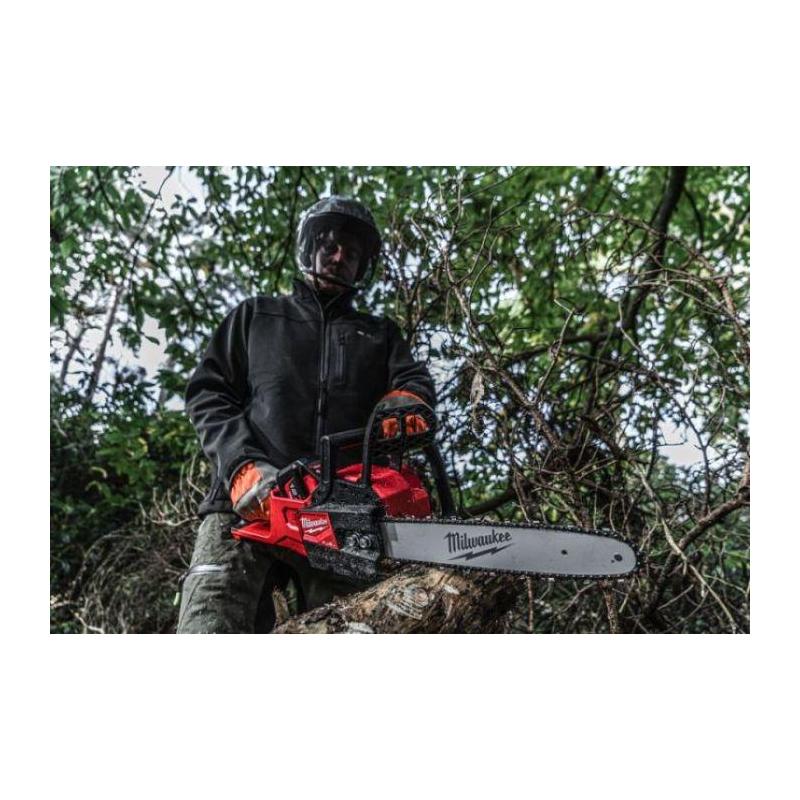 M18 FCHS35-122 - Piła łańcuchowa, dł. prowadnicy 35 cm, 18 V, 12.0 Ah, FUEL™, z 2 akumulatorami i ładowarką