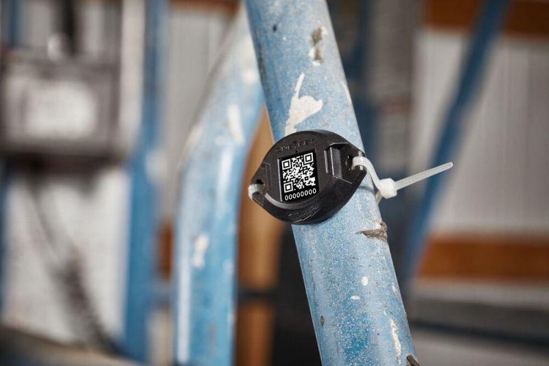 ONE-KEY Bluetooth Tracking Tag