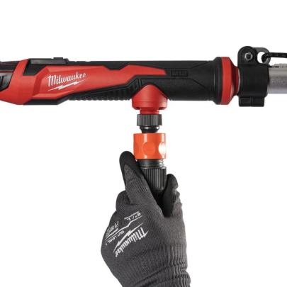 M12 BSWP-601 - Pompa 12 V, 6.0 Ah, z akumulatorem i ładowarką