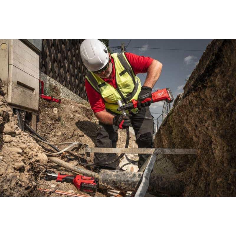 M18 ONEHCCT60-202C - Hydrauliczny obcinak do kabli 18 V, 2.0 Ah, ONE-KEY™, w walizce, z 2 akumulatorami i ładowarką