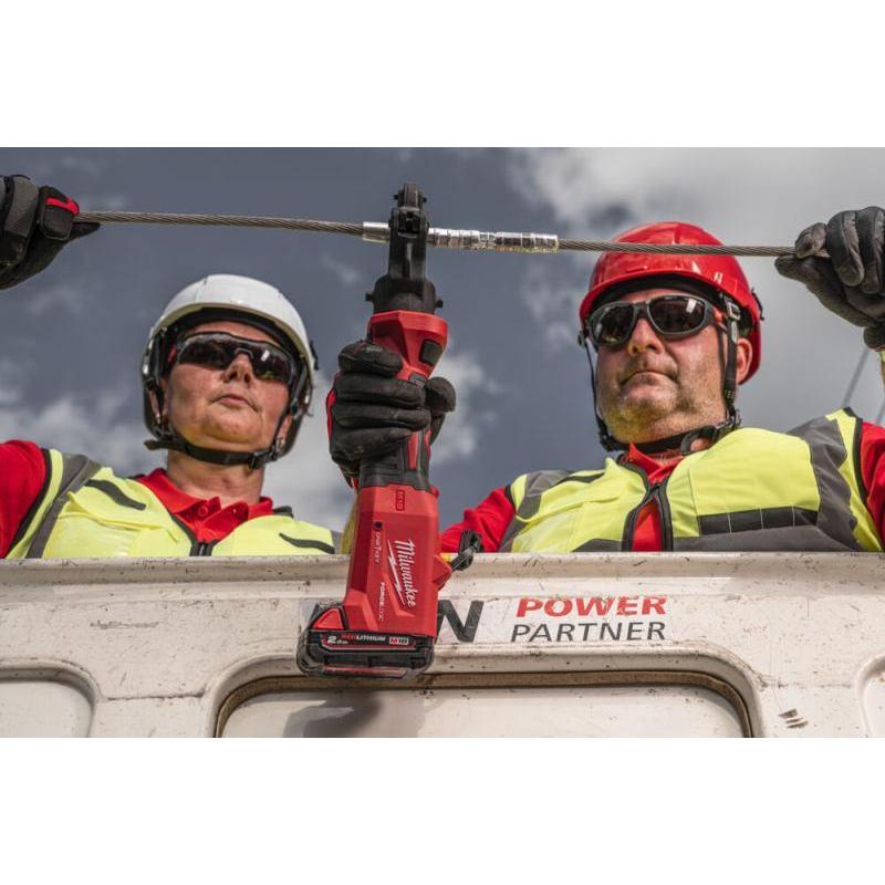 M18 ONEHCCT60-202C - Hydrauliczny obcinak do kabli 18 V, 2.0 Ah, ONE-KEY™, w walizce, z 2 akumulatorami i ładowarką