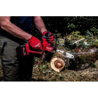 M18 FHS20-552 - Piła łańcuchowa do gałęzi dł. prowadnicy 20cm 18V, 5.5Ah, FUEL™ HATCHET™ w walizce z 2 akumulatorami i ładowarką