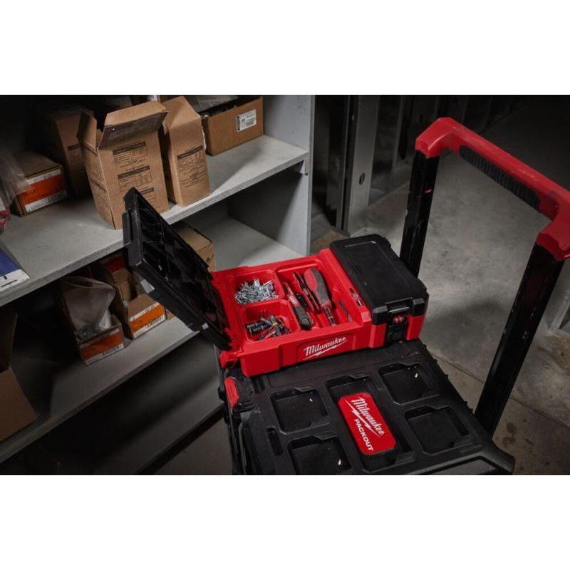 M12 POAL-0 - Lampa strefowa PACKOUT™, z funkcją ładowania, 1400 lumenów 12 V, bez wyposażenia M12 POAL-0 - Lampa strefowa PACKOUT™, z funkcją ładowania, 1400 lumenów 12 V, bez wyposażenia