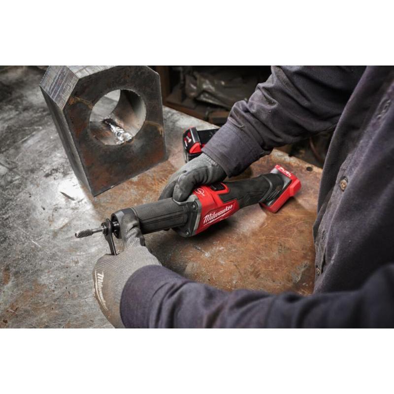 M18 FDGRB-502X - Szlifierka prosta 18 V, 5.0 Ah, FUEL™, włącznik suwakowy, w walizce, z 2 akumulatorami i ładowarką M18 FDGRB-502X - Szlifierka prosta 18 V, 5.0 Ah, FUEL™, włącznik suwakowy, w walizce, z 2 akumulatorami i ładowarką