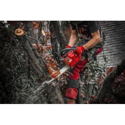 M18 FTHCHS35-802 - Piła łańcuchowa z górnym uchwytem, dł. prowadnicy 35 cm, 18 V, 8.0 Ah, FUEL™, z 2 akumulatorami i ładowarką