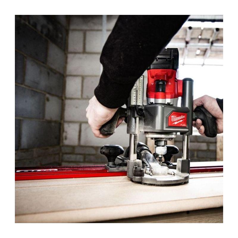 M18 FR12-0X - Frezarka górnowrzecionowa 12 mm, 18 V, FUEL™, w walizce, bez wyposażenia