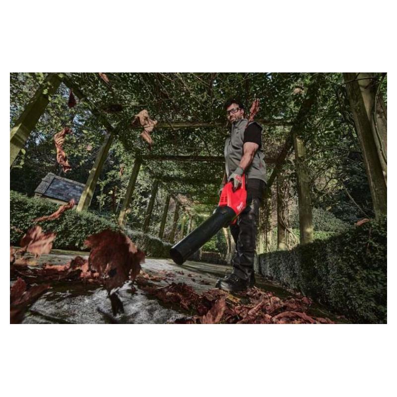 M18 FBLG3-802 - Dmuchawa akumulatorowa 18 V, 8.0 Ah, FUEL™, z 2 akumulatorami i ładowarką