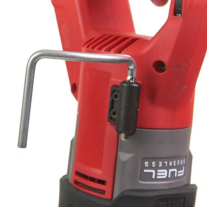 M18 FSX-801C - Piła szablasta 18 V, 8.0 Ah, Super SAWZALL®, w walizce, z akumulatorem i ładowarką, 4933499177