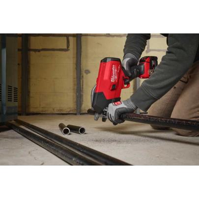 M18 FPCS-502X - Obcinak do rur stalowych 18 V, FUEL™, w walizce, z 2 akumulatorami i ładowarką, 4933498915